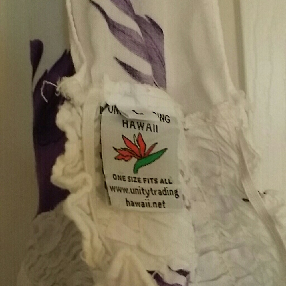 Dress - Picture 3 of 3